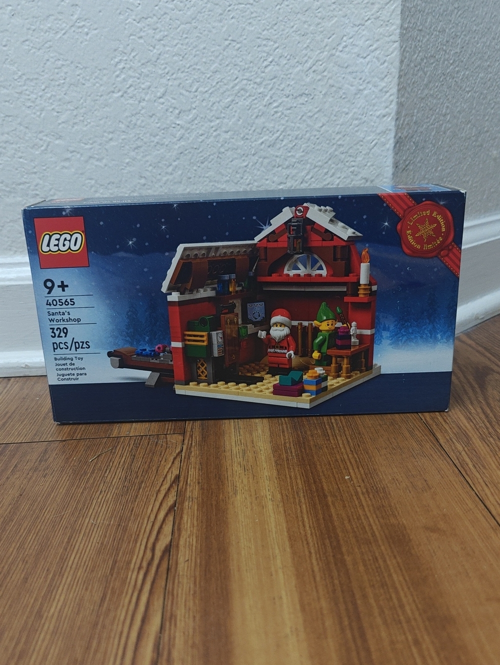 Limited Edition Lego Santa's Workshop Set 40565 New
